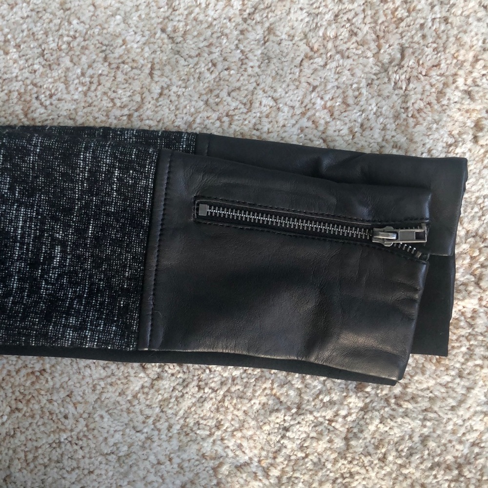 leather jacket - Picture 4 of 5